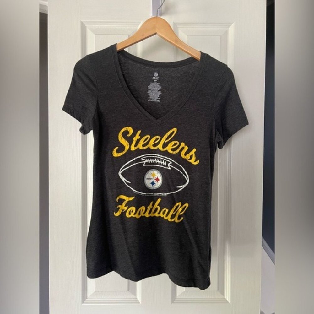 Pittsburgh Steelers Women’s V-Neck T-Shirt NFL Team Apparel Black Small S Tee